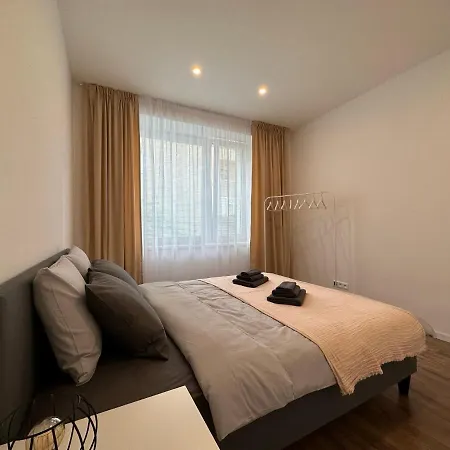 Robotnicka - 2 Bathrooms, 2 Bedrooms Apartman *