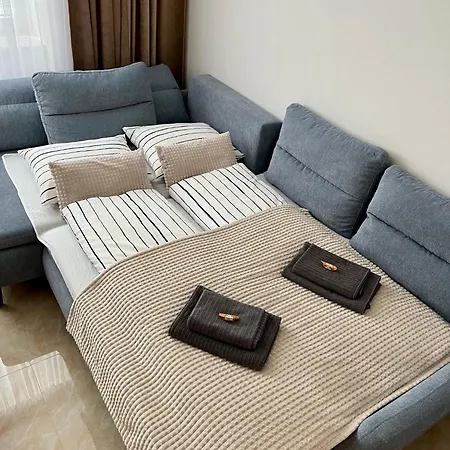 Robotnicka - 2 Bathrooms, 2 Bedrooms Apartman Besztercebánya